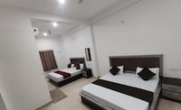 Hotel O Bharat guest house