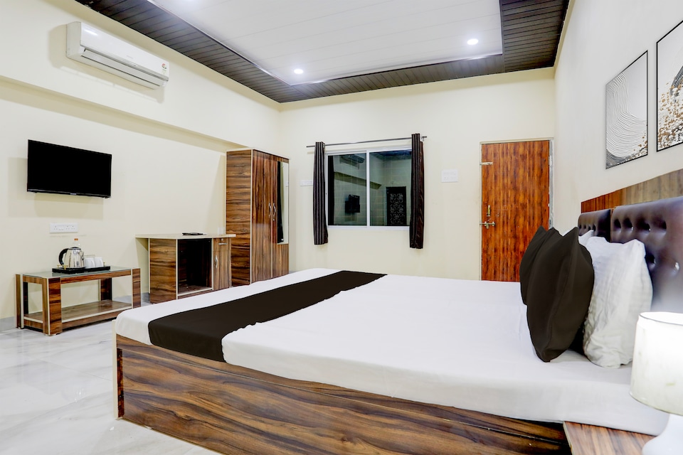 Hotel O Flora Green Lawn & Resort, Bus Stand Nagpur, Nagpur