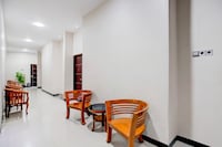 Hotel O Balikpapan near Siloam Hospital formerly Syafla Guest House 