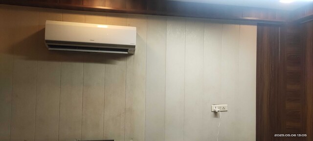 POP HOME 83537A Fredy Guest House 