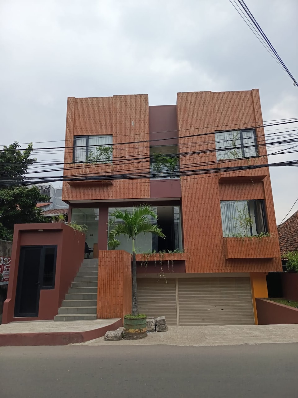 Capital O 94587 Hotel Kebon Jahe, Bogor Kota, Bogor