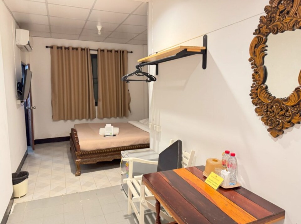 Dancenter Khu Mueang Near Tha Phae Gate, Old City P0, Chiang Mai