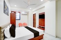 OYO 835377 Hotel Railway