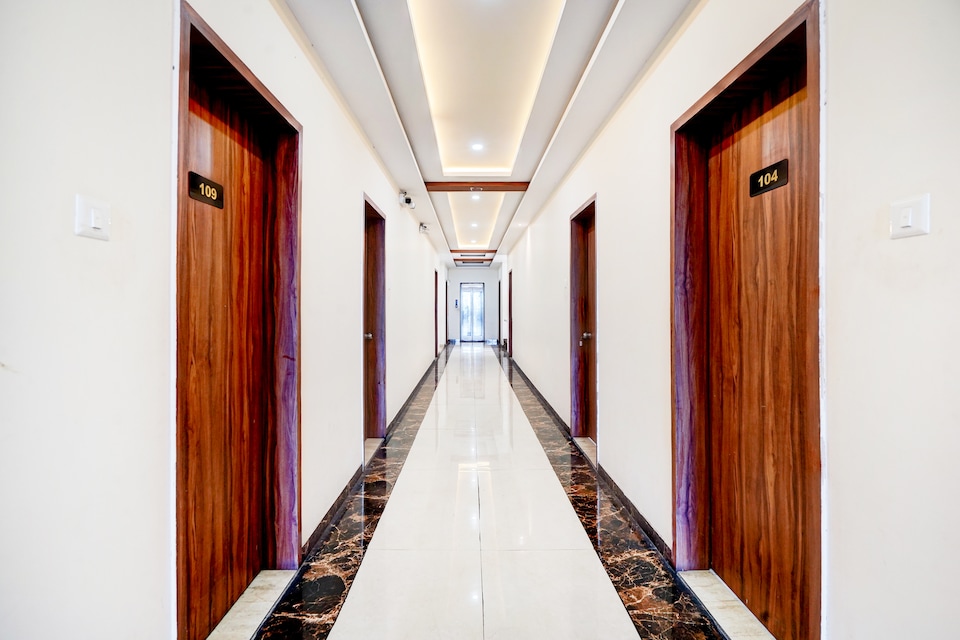 Hotel O MIDAS Regency, Shikrapur, Pune