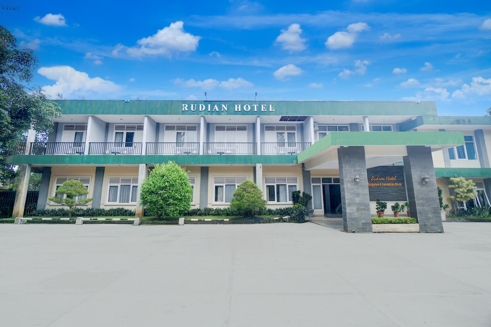 Dancenter Bogor near Taman Safari formerly Hotel Rudian 1, Puncak Bogor, Bogor