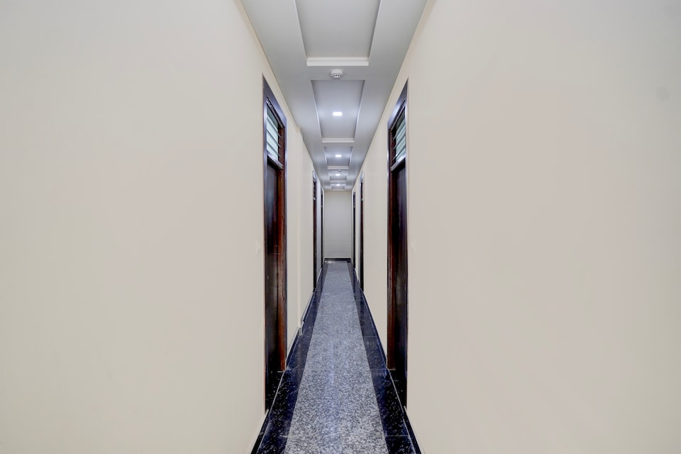 Hotel O TAJ Holiday, Shilpgram, Agra