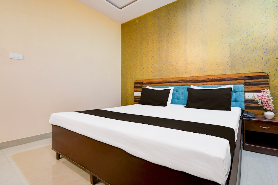 Super Hotel O The Grand Patliputra, Boring Road Patna, Patna