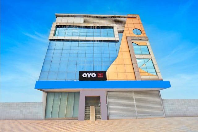 Hotel O by OYO SLN GRAND INN