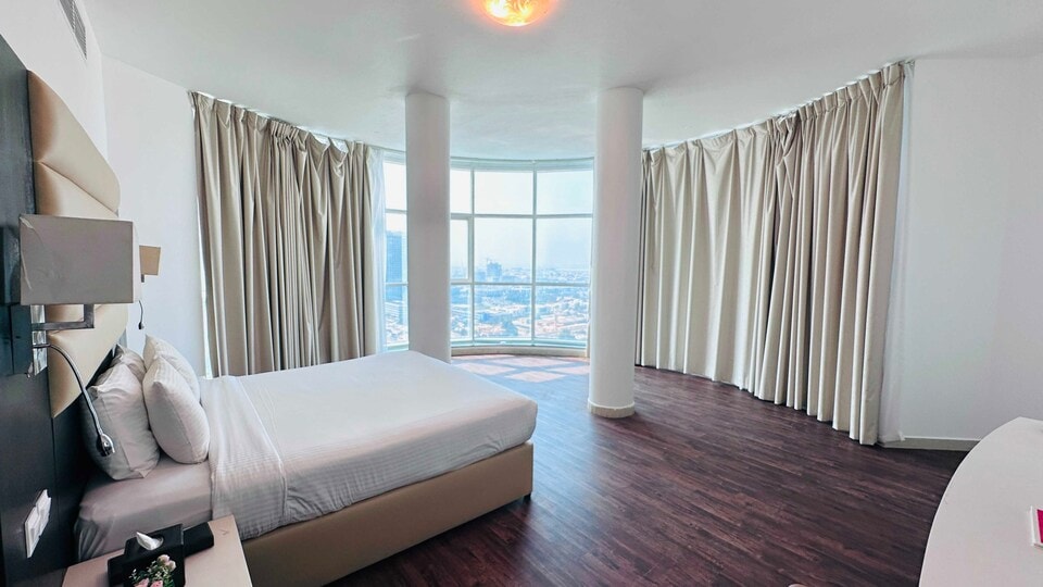 The Emirates Grand - Sheikh Zayed Road, Jumeirah, Dubai