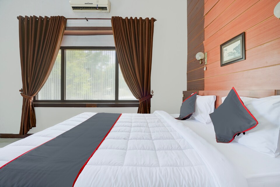 Hotel O Padang near Pantai Padang formerly Hotel Ranah Bundo, Padang Kota, Padang