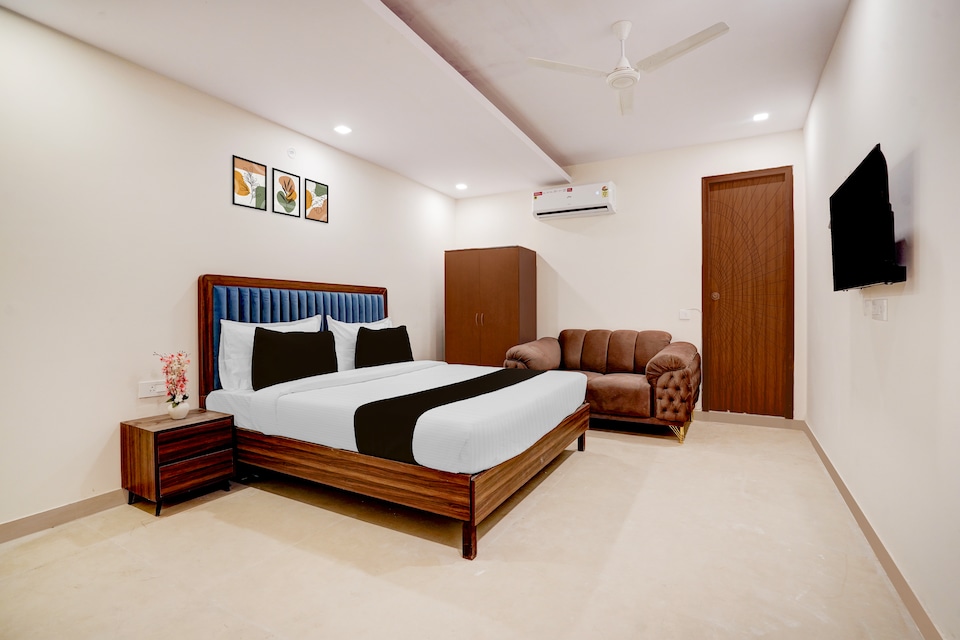 Super Townhouse Preet Vihar Metro Station, Anand Vihar Delhi, Delhi
