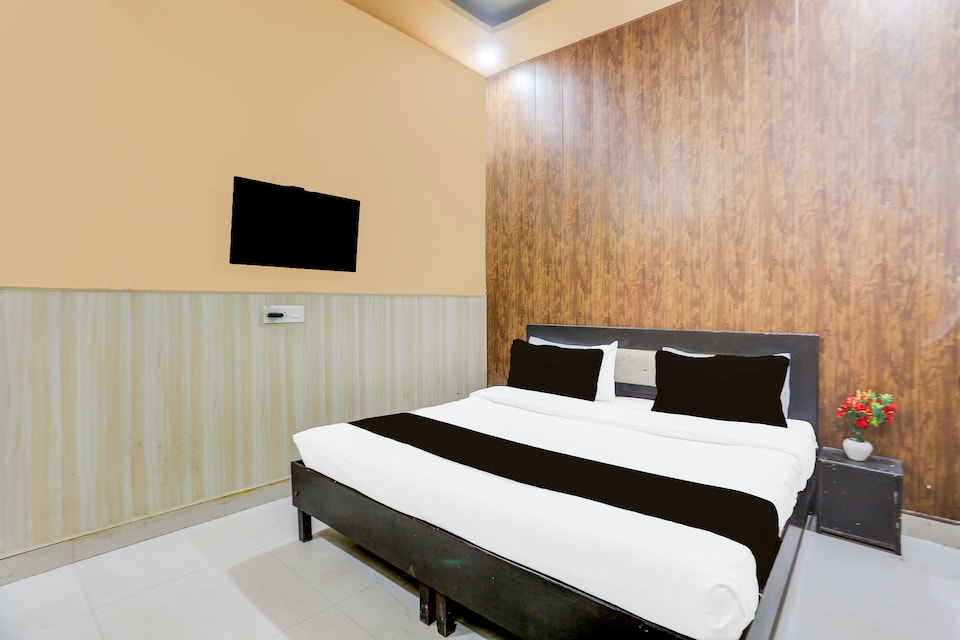 Hotel O Badkhal Lake Formerly Lake View, Faridabad, Faridabad