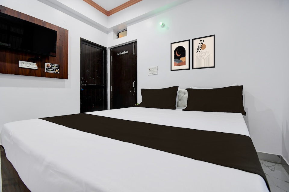 Hotel O Moon Light, Patliputra Colony, Patna