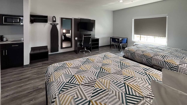 2 Queen Beds | Mobil Access Tub Nsmk Kitchen