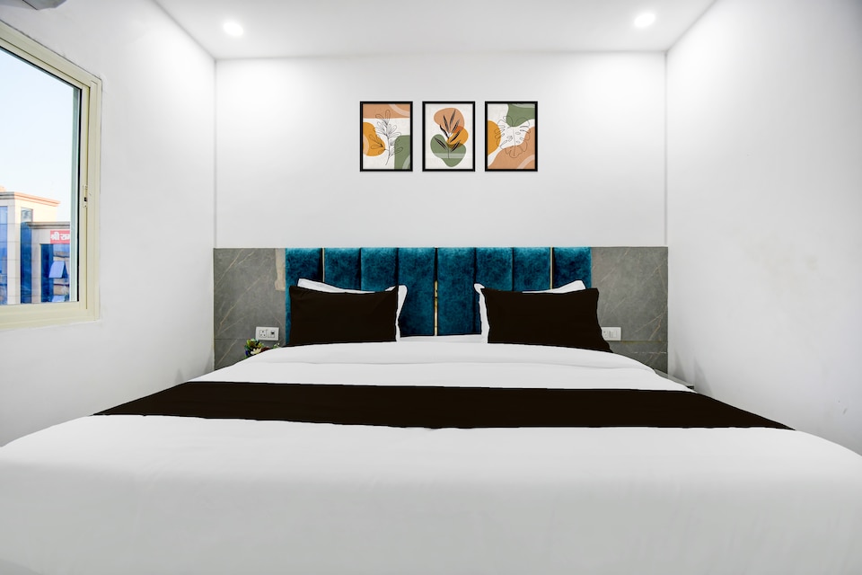 Hotel O Shubh Inn 4 , Aliganj Lucknow, Lucknow