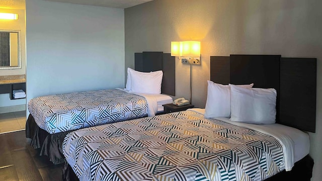 2 Full Beds | Non-Smoking, Kitchen