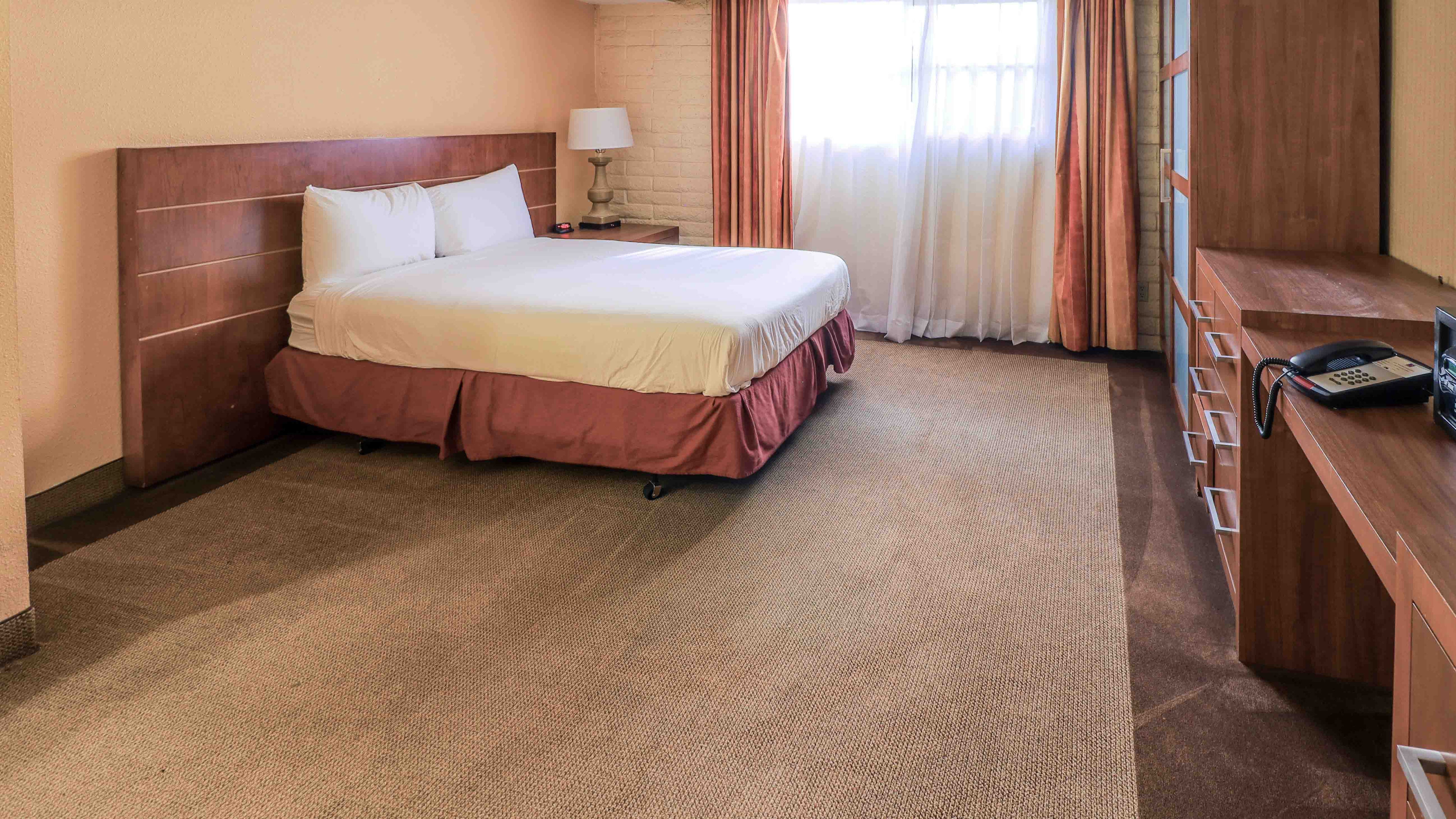Studio 6 Phoenix, AZ – Sky Harbor, Studio 6 Phoenix, Book @ $75