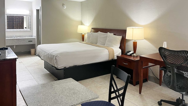 1 King Bed | Mobility Accessible Tub Smk