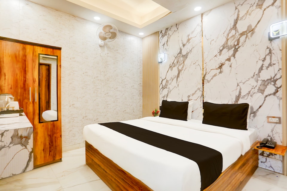 Townhouse Faridabad Railway Station Formerly Hotel Royals Paradaise, Faridabad, Faridabad