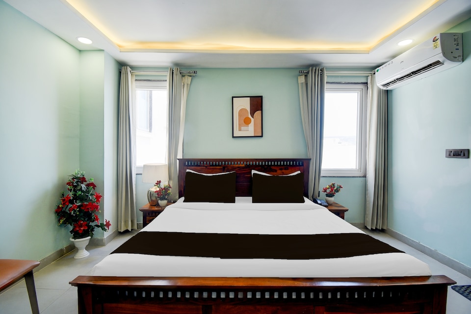 Hotel O Pink Palace, Raja Park Jaipur, Jaipur