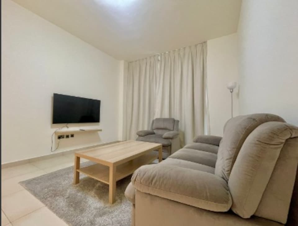 OYO HOME 1527 1 Br With Gym And Parking Slot, Madinat Zayed Abu Dhabi, Abu Dhabi