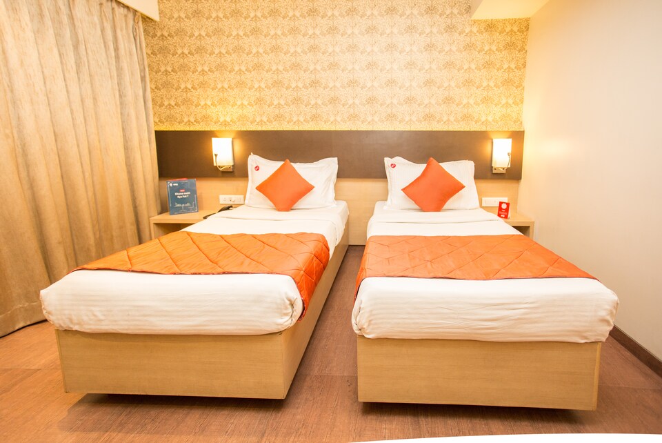 OYO 7053 Hotel Royal Classic, Mumbai-Kalwa-Mumbra-Shilphata, Mumbai