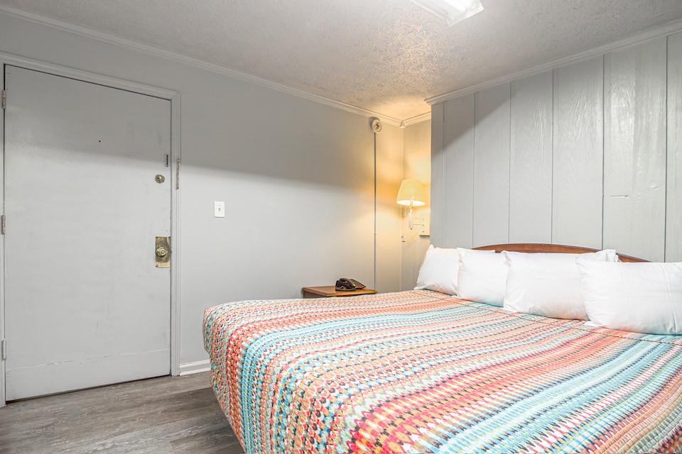 Colony Inn By OYO Columbus US-280, C31811, Columbus GA
