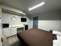 Colony Inn By OYO Columbus US-280