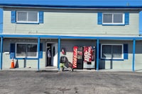 Base Motel By OYO South Tampa