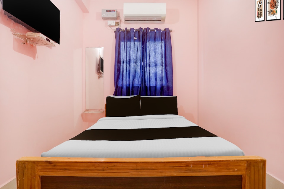 Super Hotel O Danapur Central Railway Junction Formerly Brij Guest House, Anisabad, Patna