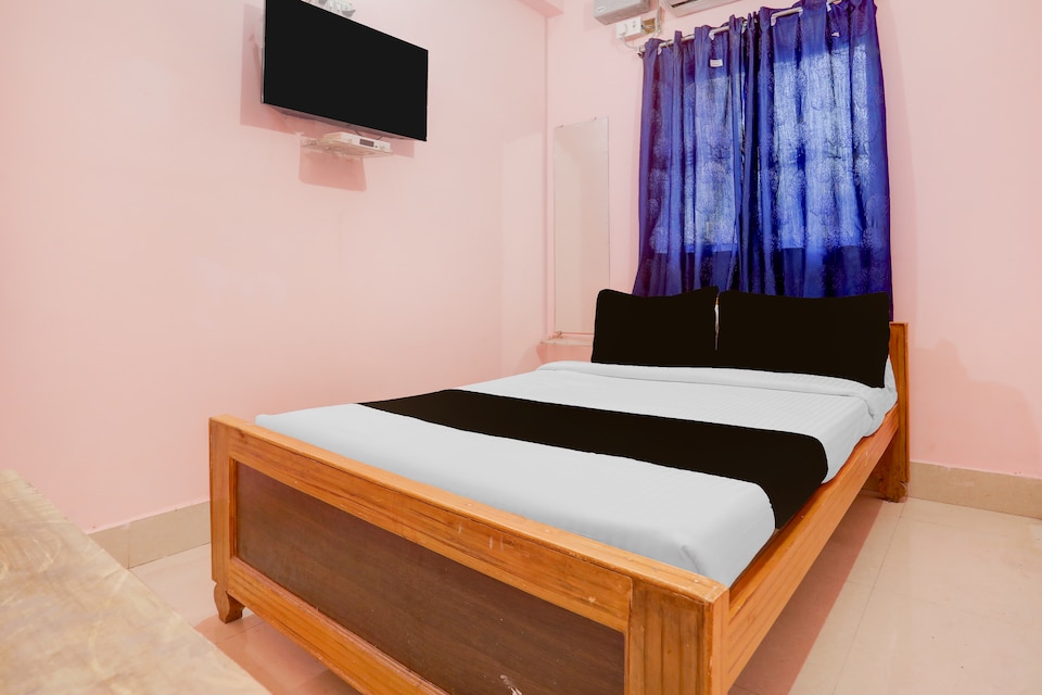 Hotel O Danapur Central Railway Junction Formerly Brij Guest House, Anisabad, Patna