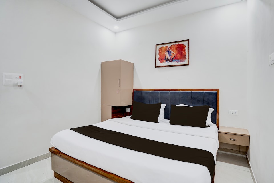 Hotel O Paradise Stays, Lanka, Varanasi