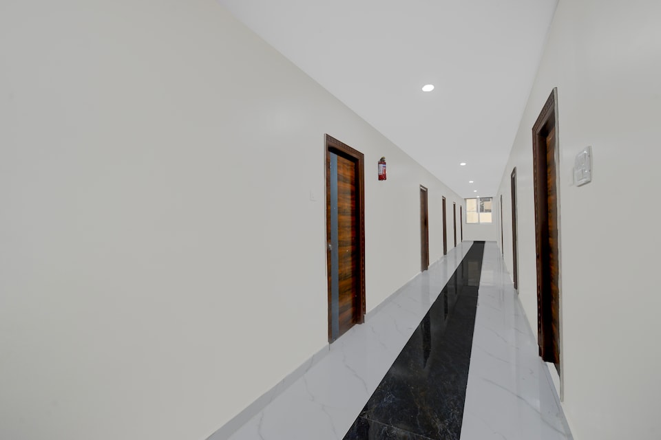 Townhouse Oak Bachupally Medical College Formerly SV Hotels, Kukatpally, Hyderabad