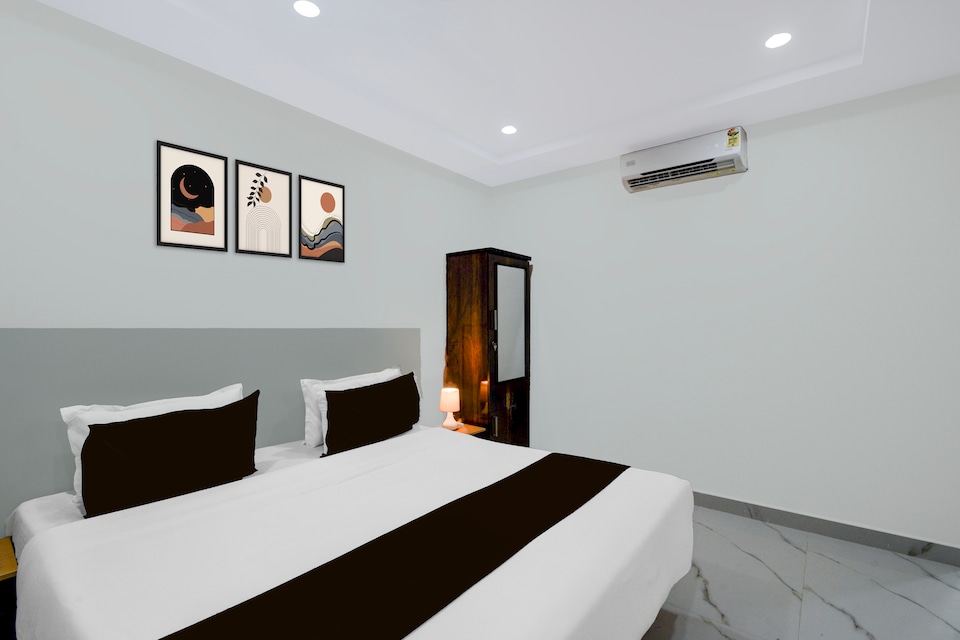 Townhouse Oak Bachupally Medical College Formerly SV Hotels, Kukatpally, Hyderabad