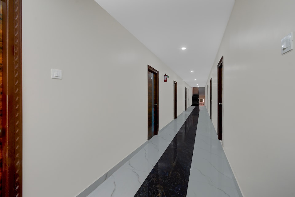 Townhouse Oak Bachupally Medical College Formerly SV Hotels, Kukatpally, Hyderabad