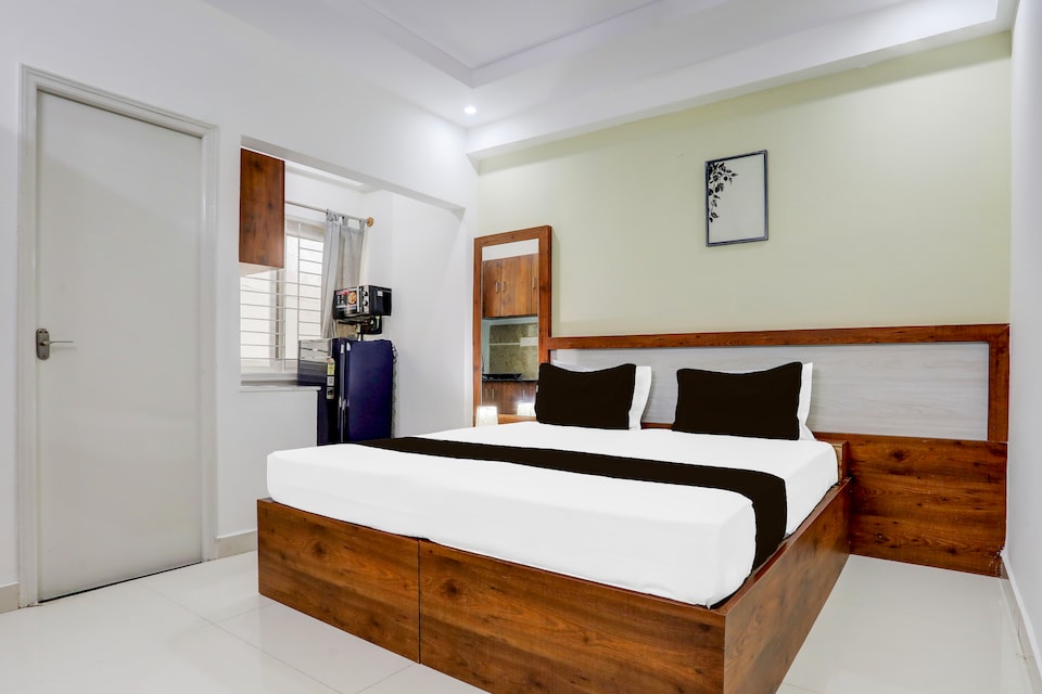 SPOT ON Livingnest Skylark , Sarajpur Road Bangalore, Bangalore