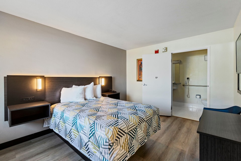 Motel 6 Las Vegas, NV - Strip, Central Las Vegas, Las Vegas NV