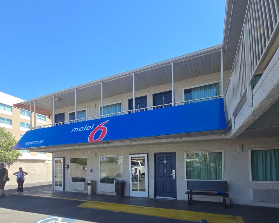 Motel 6 Las Vegas, NV - Strip, Central Las Vegas, Las Vegas NV