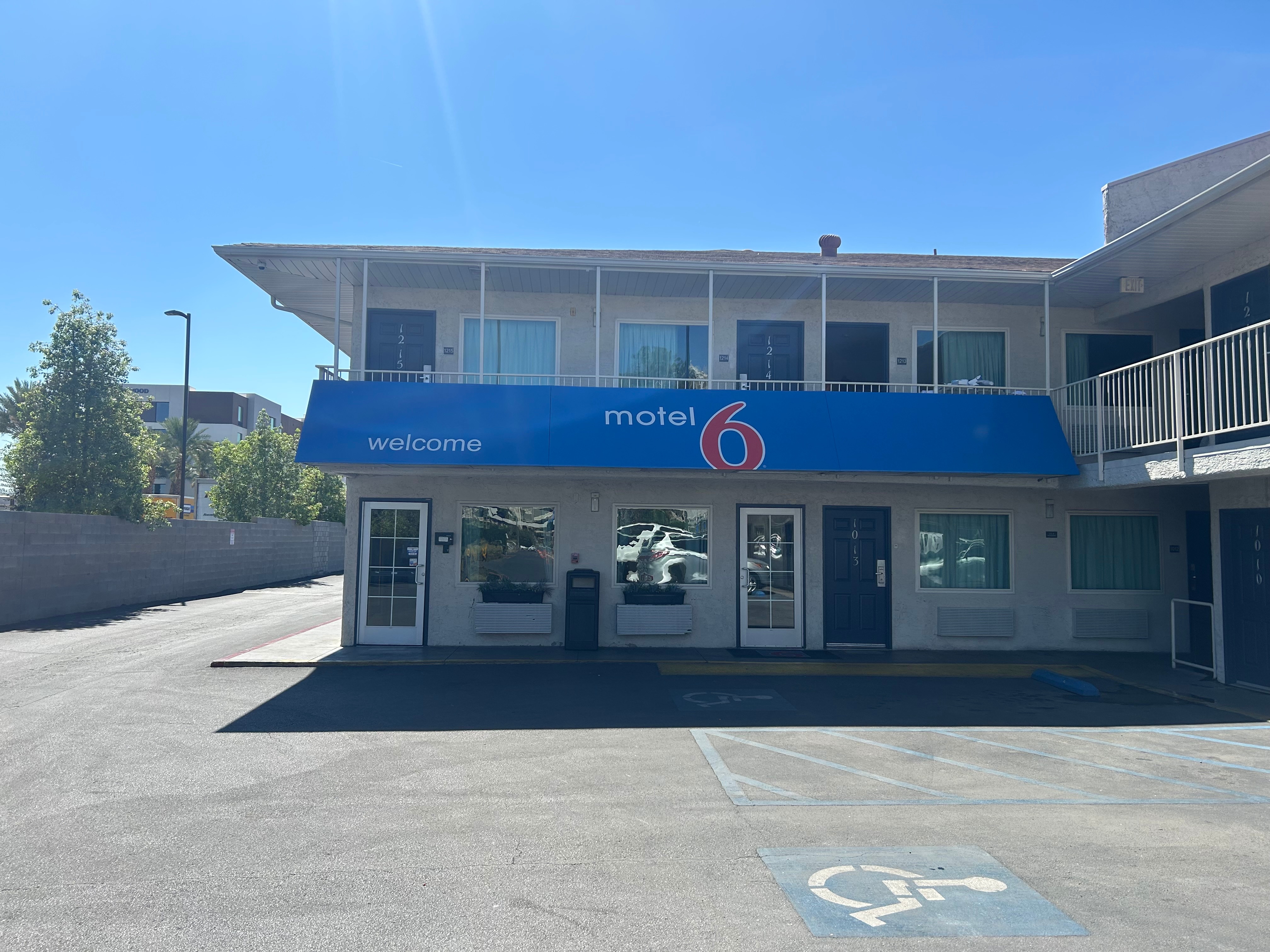 Motel 6 Las Vegas, NV - Strip, Motel 6 Las Vegas NV, Book @ $102
