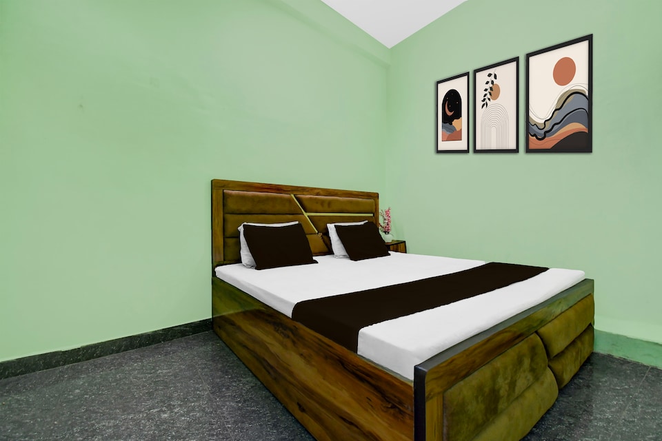 Hotel O RADHA RANI PALACE , Barra Kanpur, Kanpur