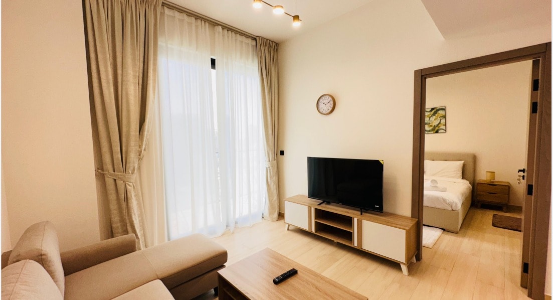 OYO HOME 1528 1 Bedroom Binghatti Emerald, Dubai Hills