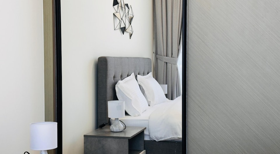 OYO HOME 1530 1 Bedroom Binghatti Tulip , Jumeirah Village Circle Dubai, Dubai