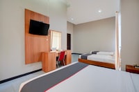 Collection O Padang near Mesjid Raya Syekh Ahmad Al-Minangkabawi formerly Hotel Surya Palace