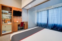 Collection O Padang near Mesjid Raya Syekh Ahmad Al-Minangkabawi formerly Hotel Surya Palace