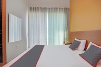 Collection O Padang near Mesjid Raya Syekh Ahmad Al-Minangkabawi formerly Hotel Surya Palace