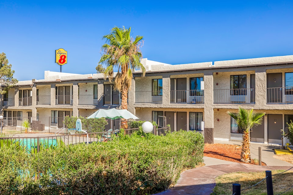 Townhouse Barstow On Historic Route 66 CA  I 15, Barstow CA, Barstow CA