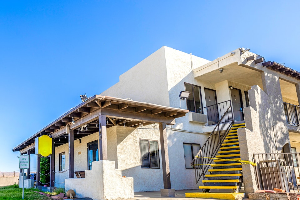 Townhouse Barstow On Historic Route 66 CA  I 15, Barstow CA, Barstow CA