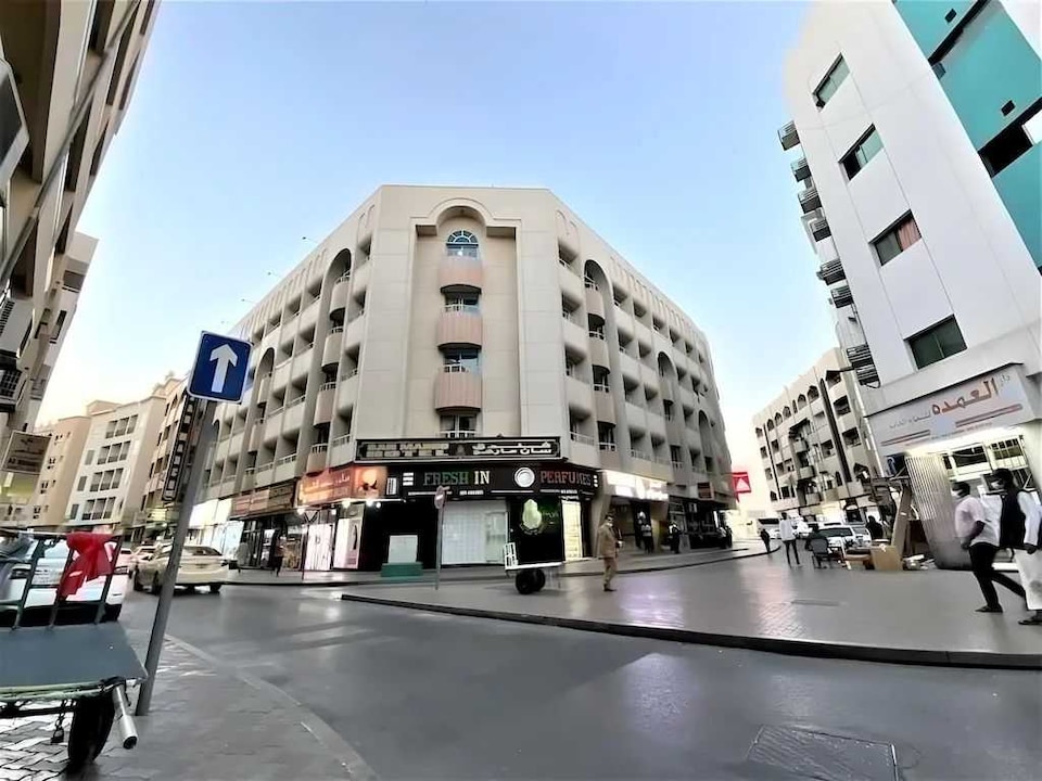 Luxurious San Marino Stay by Checkmyguest, Deira, Dubai