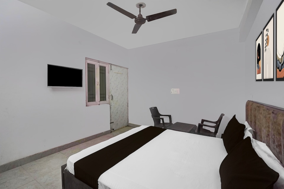 Hotel O Shree Shyam Guest House, Noida City, Noida