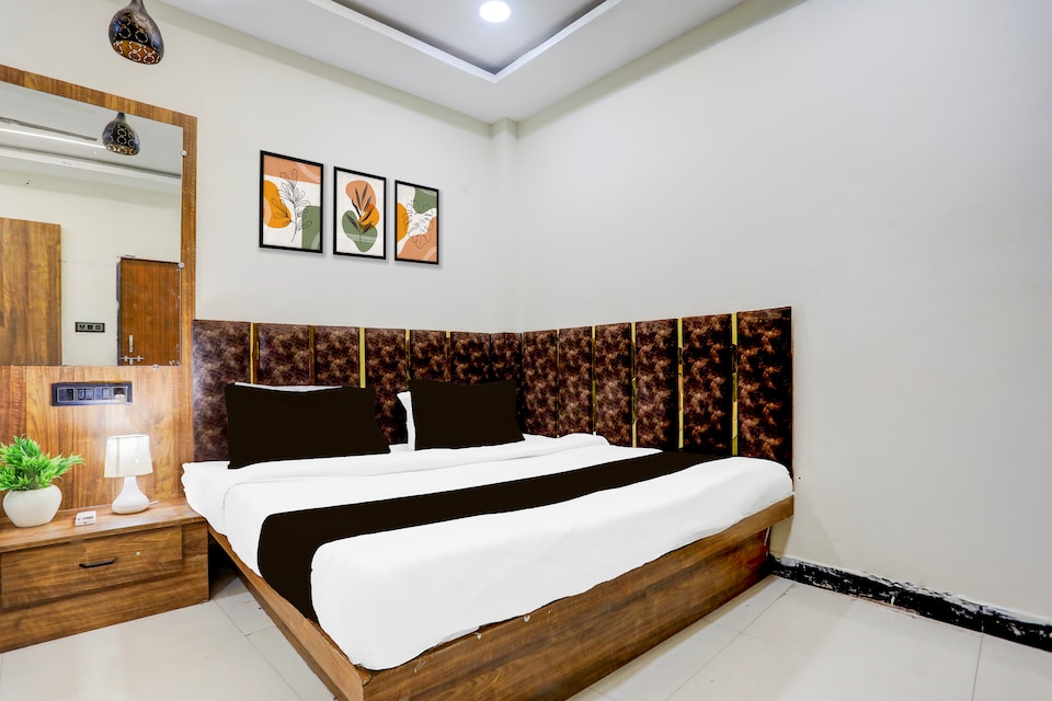 OYO 835659 Hotel Shree Mahakal Sagar, Mahakal Temple, Ujjain